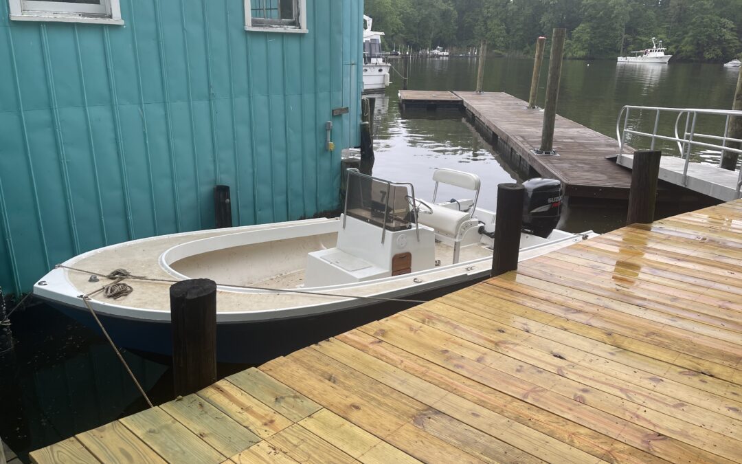 23′ Parker Motor Boat