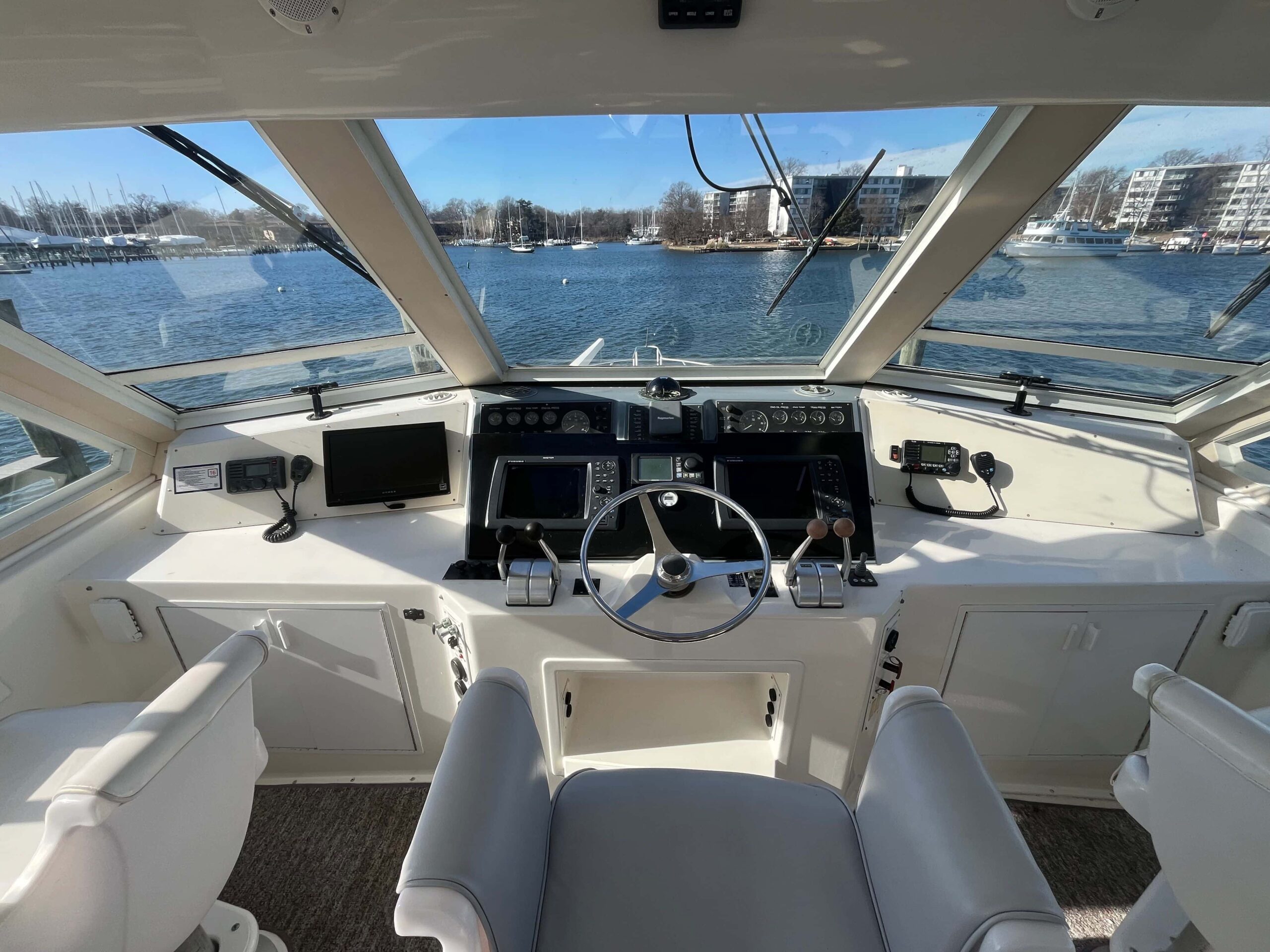 1996-viking-60-cockpit-sport-yacht-power-10068662-20260129064702912-33